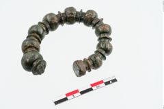 Foto von Bronzeknotenarmreif (NHMW-PRAE-024781)